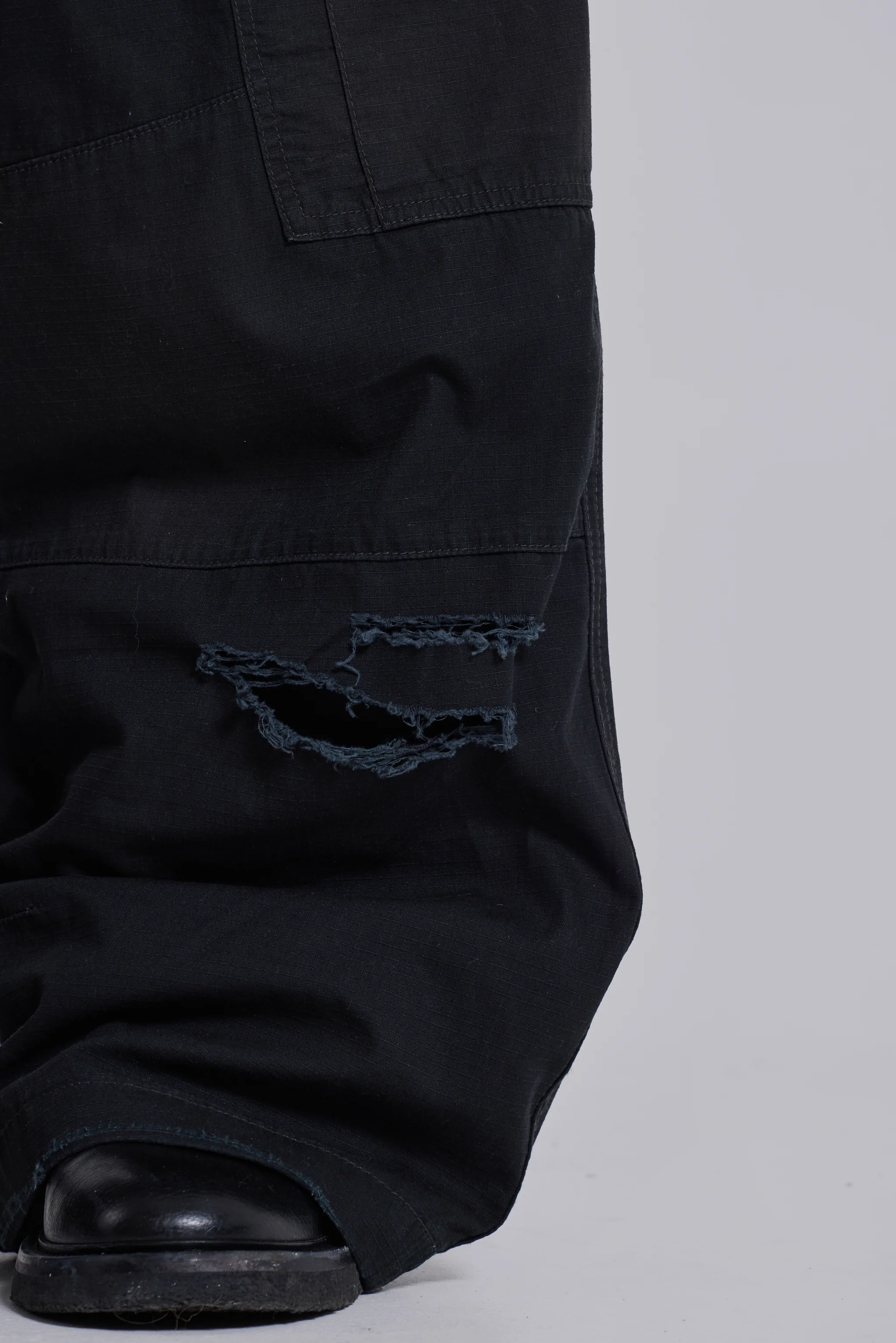 Black Titan Cargos - Image 4