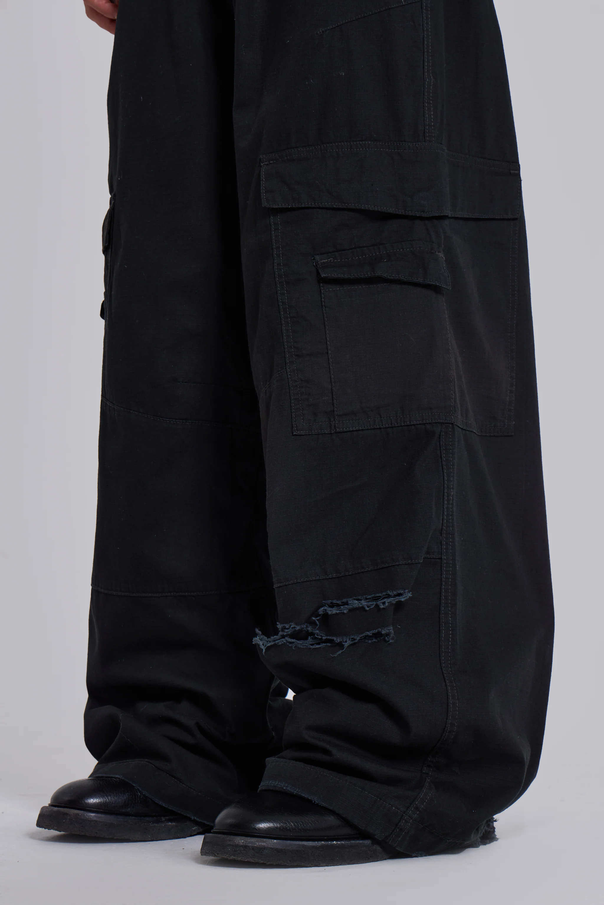 Black Titan Cargos - Image 5