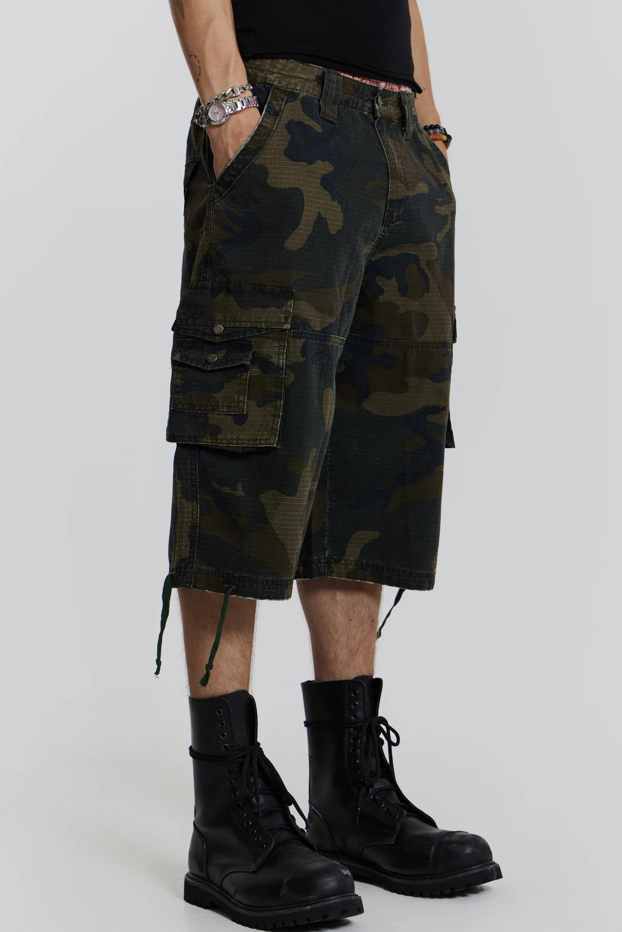 Guerilla Camo Baggy Shorts - Image 14