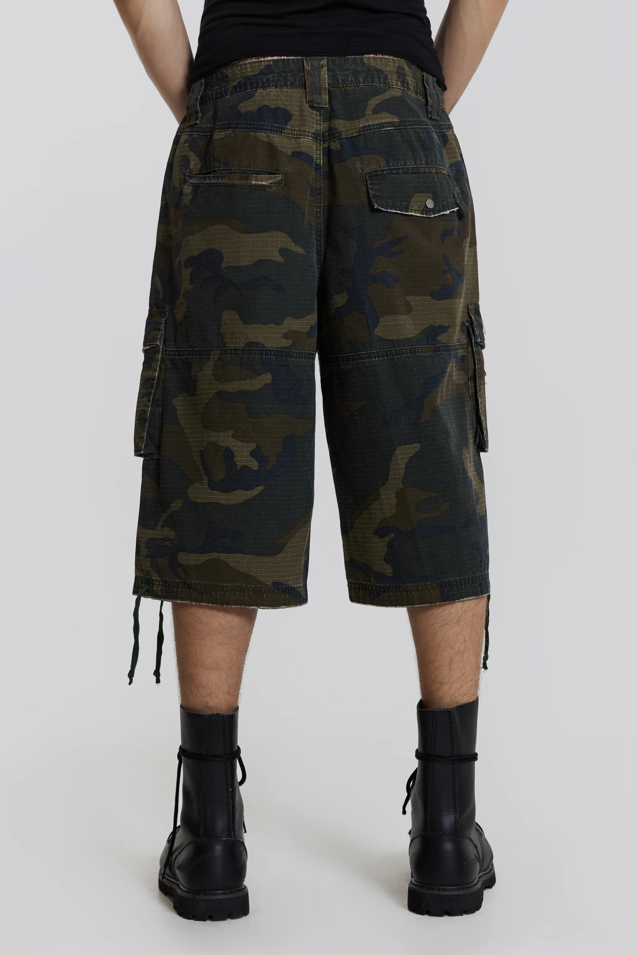 Guerilla Camo Baggy Shorts - Image 15