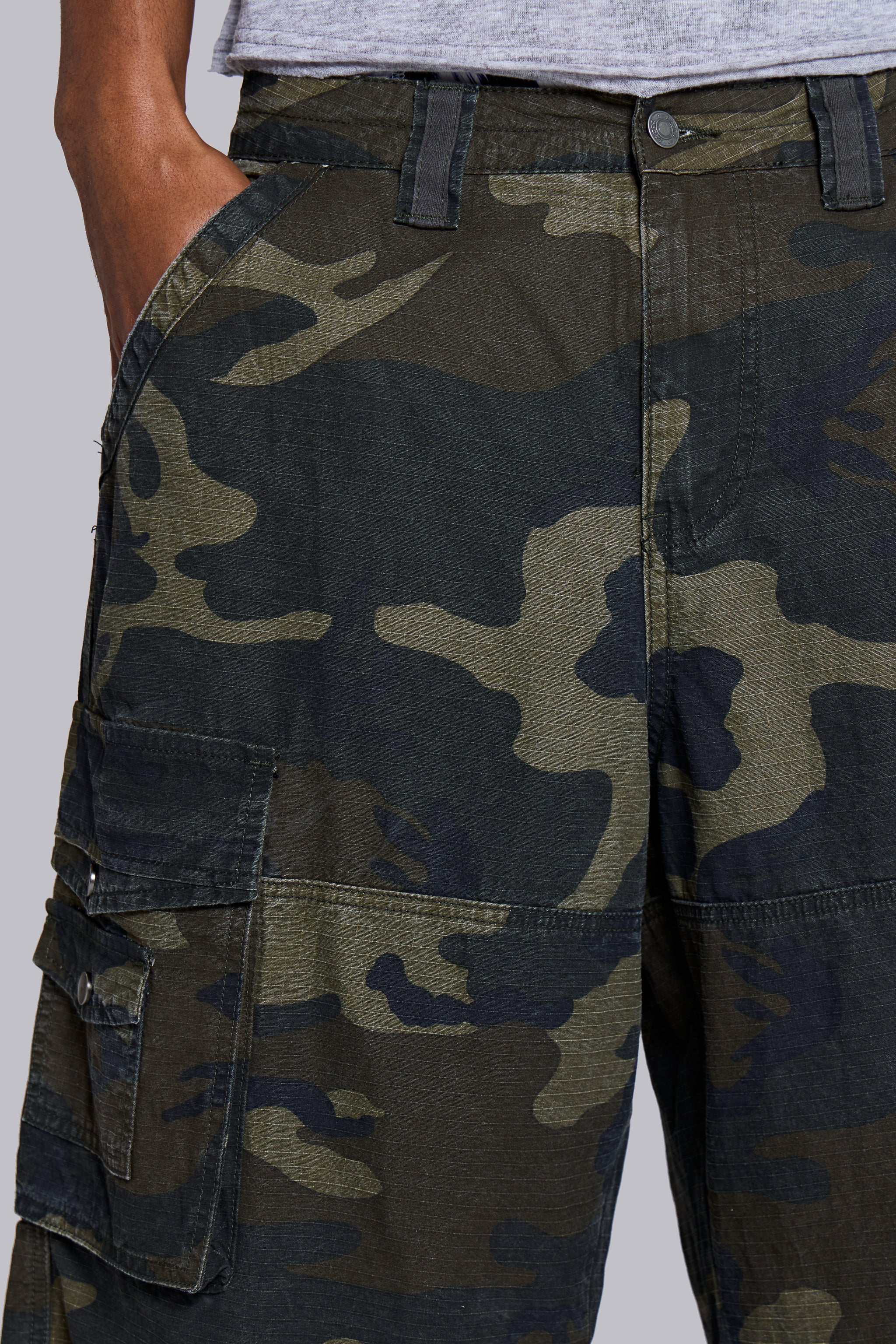 Guerilla Camo Baggy Shorts - Image 4