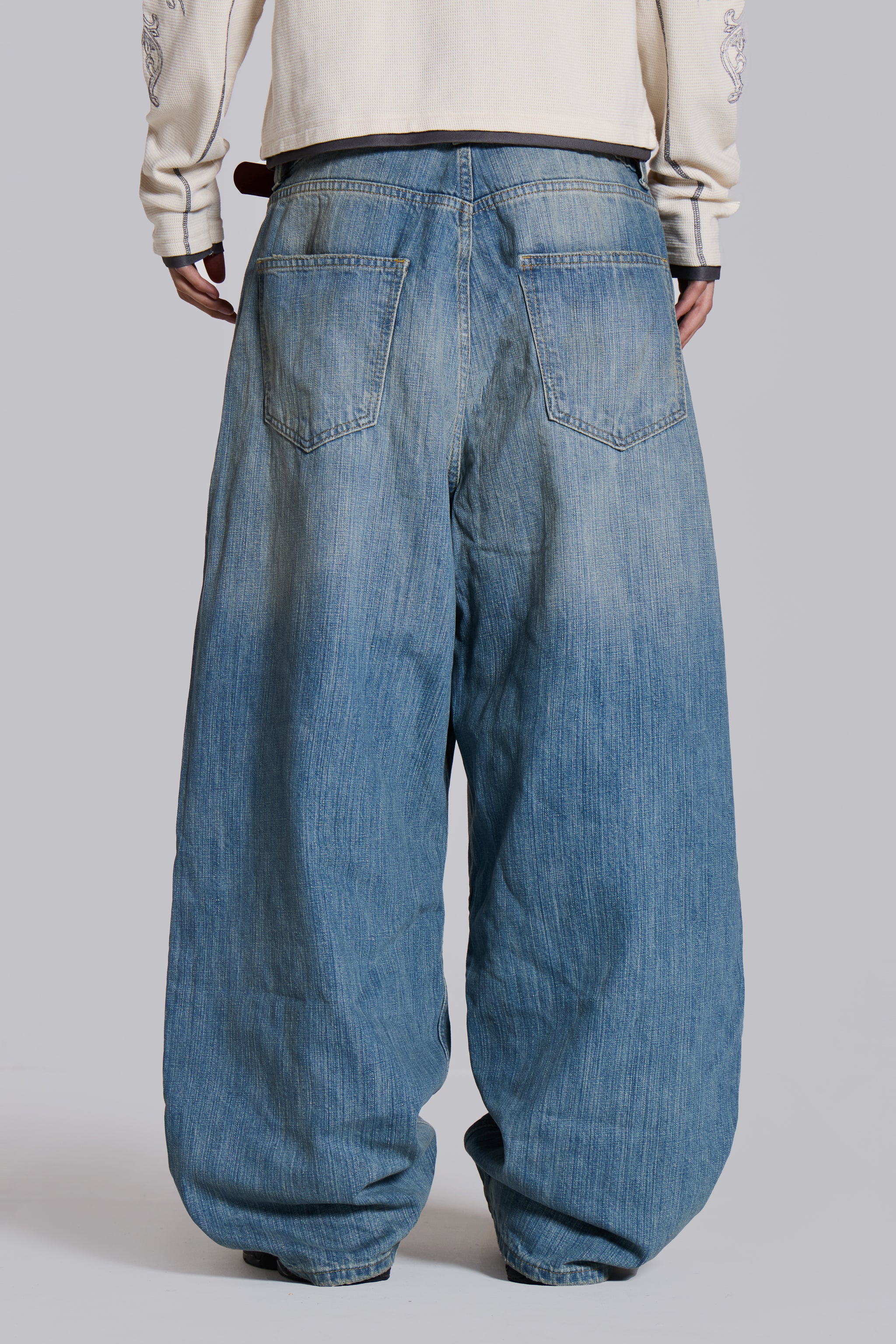 Light Wash Slub XL Colossus Jeans - Image 3