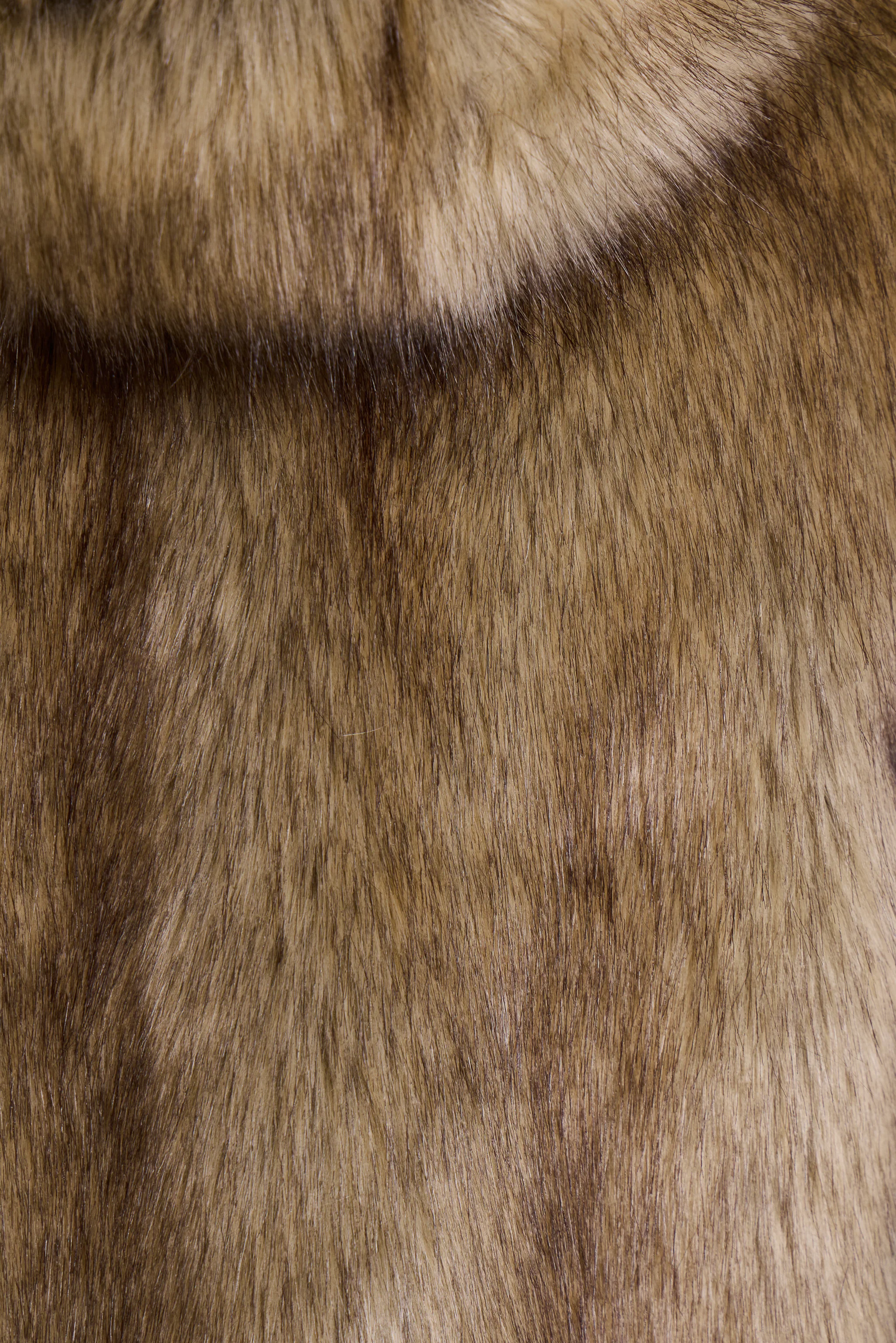 Mendoza Faux Fur Gilet - Image 12