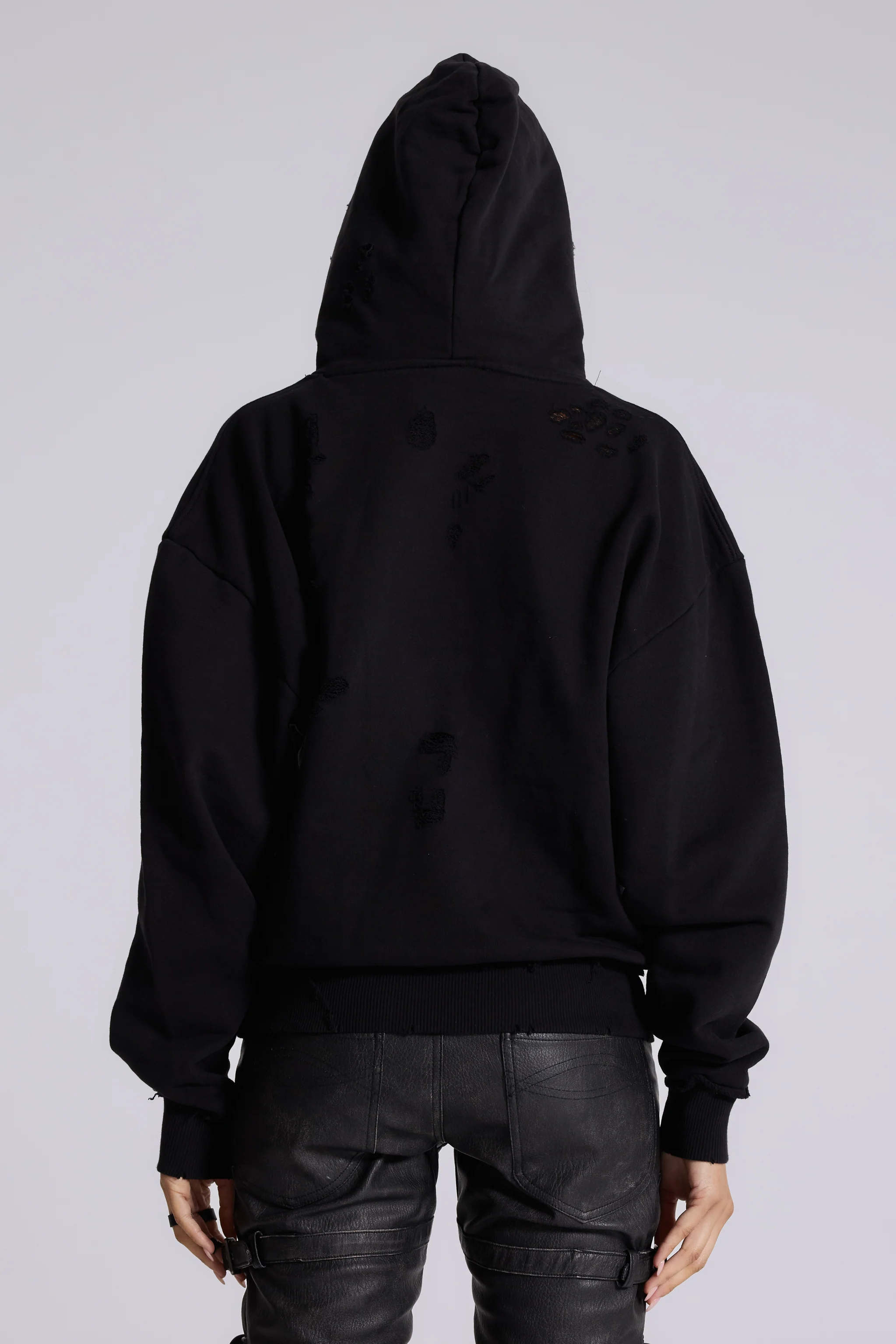 Pullover Bitten Hoodie in Black - Image 6